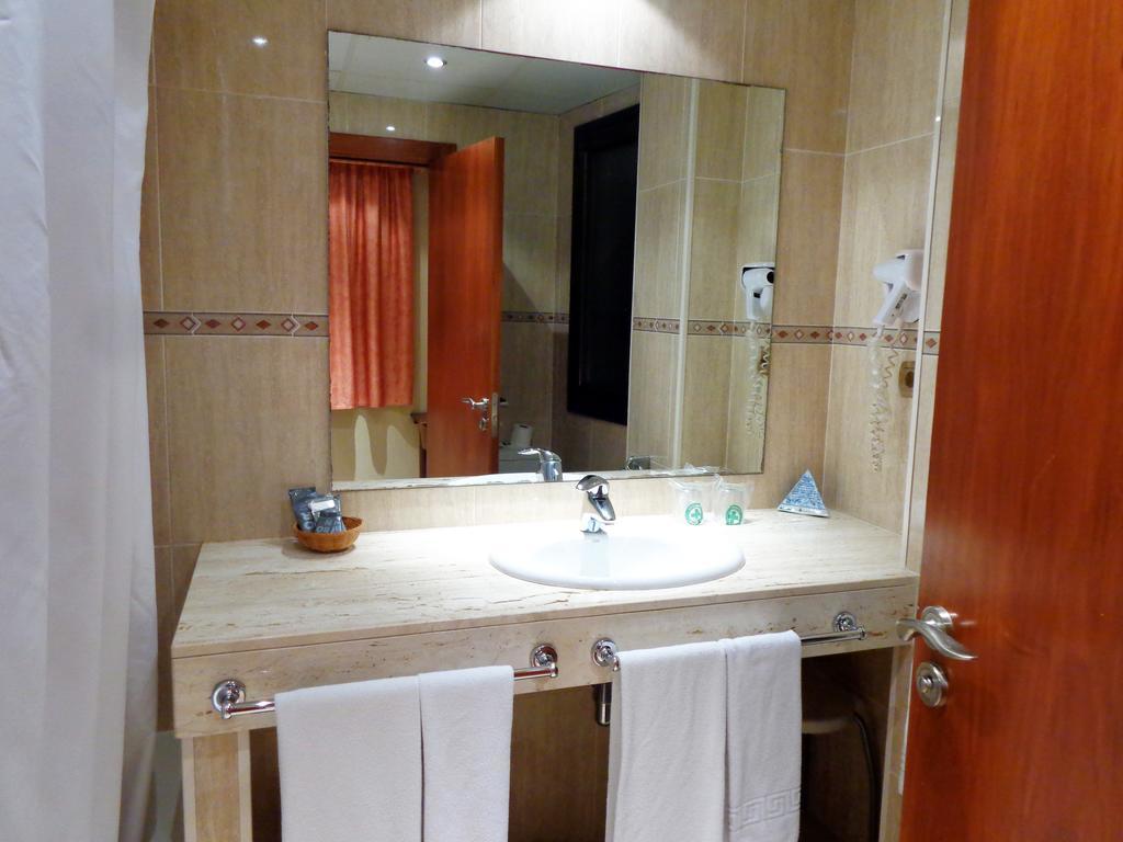 Hotel Festa Brava Andorra la Vella Phòng bức ảnh