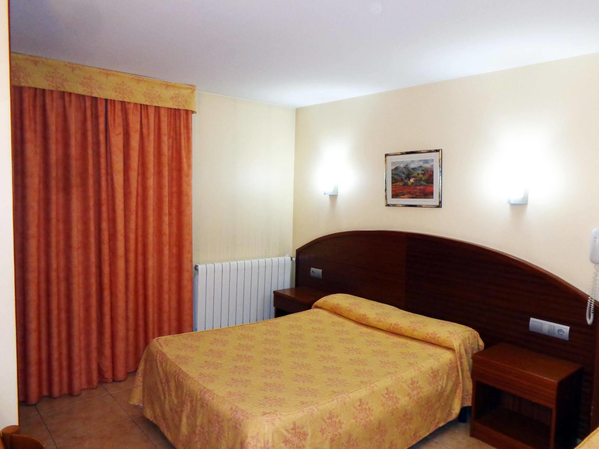 Hotel Festa Brava Andorra la Vella Ngoại thất bức ảnh
