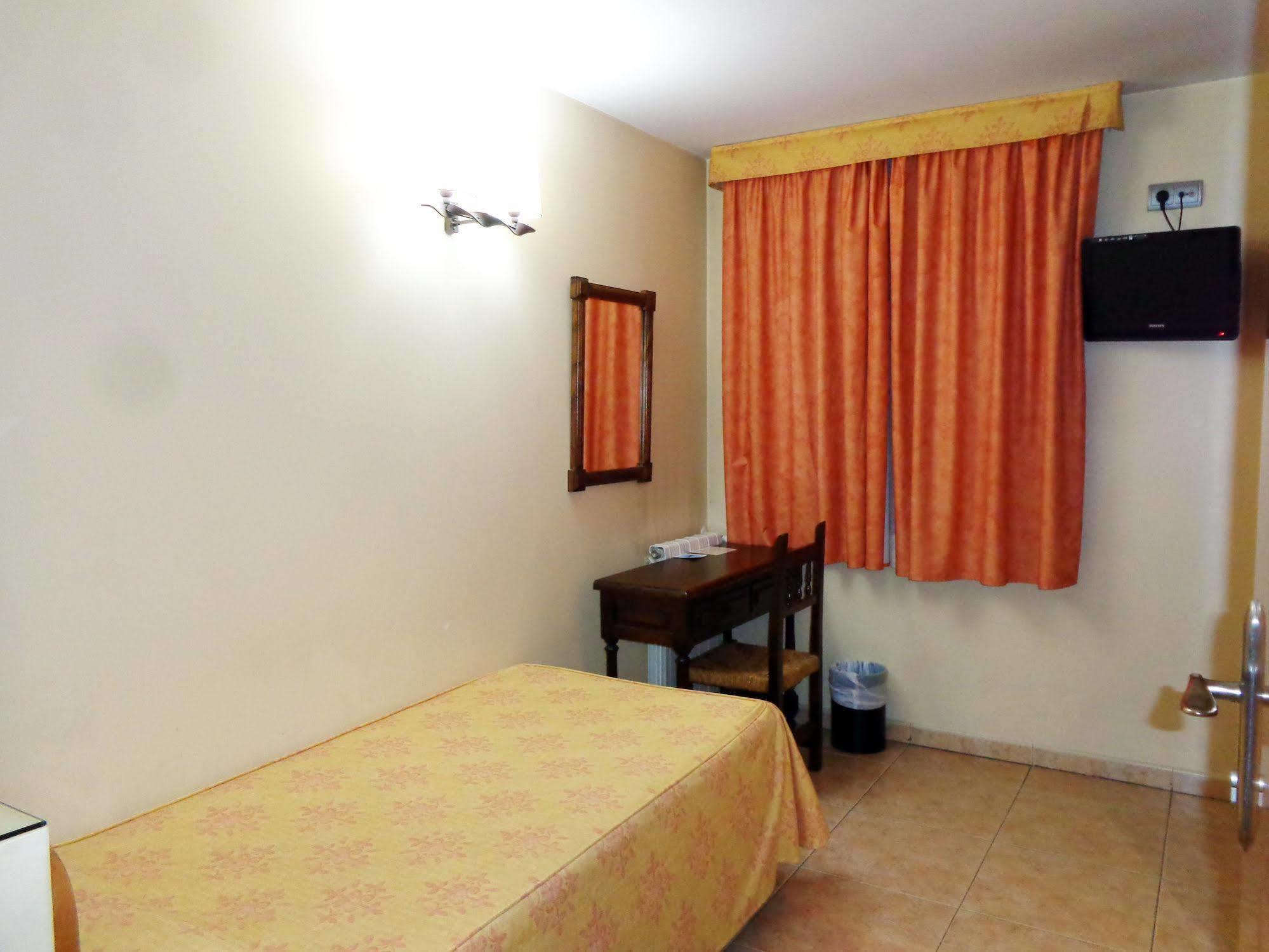 Hotel Festa Brava Andorra la Vella Ngoại thất bức ảnh